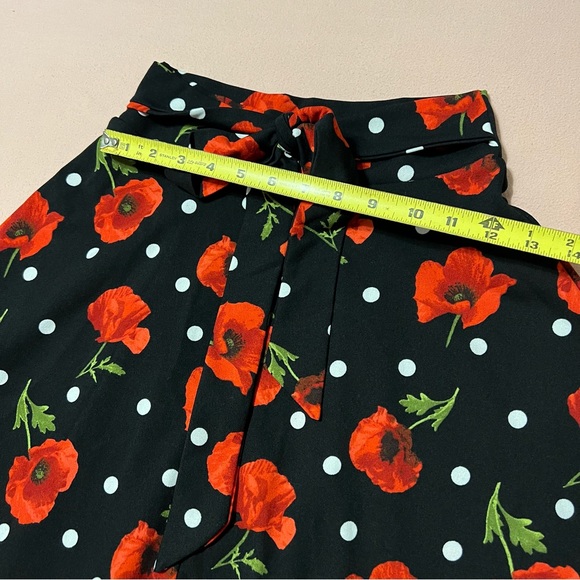 Floral 🌹polka dot skirt - Picture 3 of 7